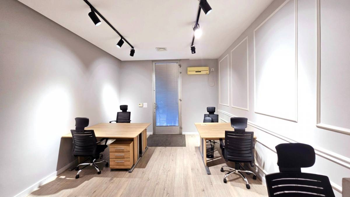 Podgorica, Şehir Merkezi, 80 m² Ofis Alanı
